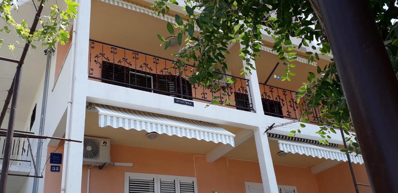 Morska Vila Apartma Omis